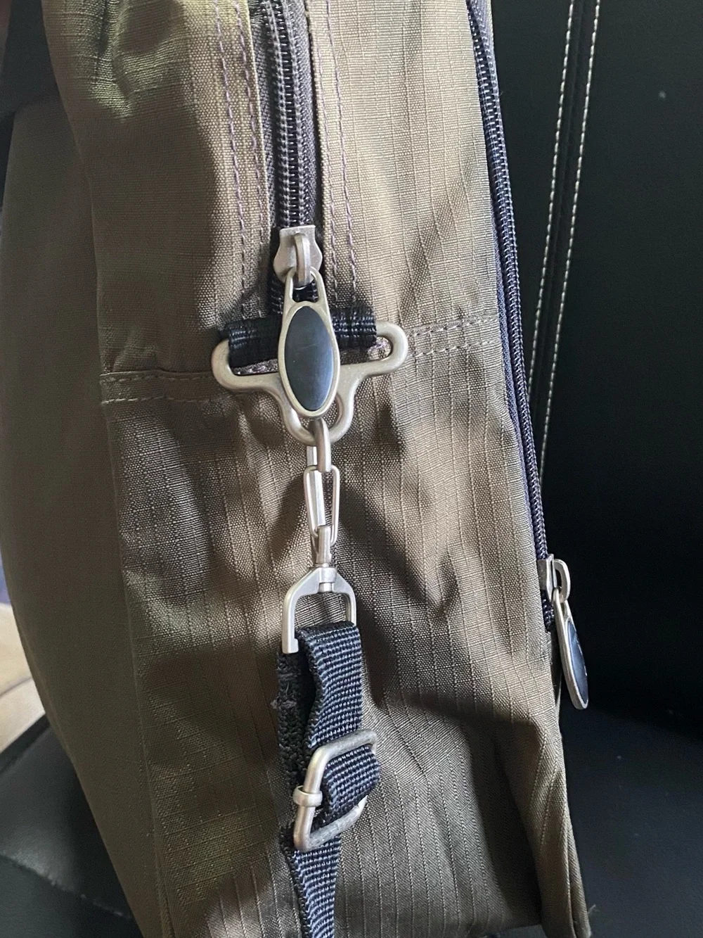 Eddie Bauer Men's Olive Green Crossbody/Tablet Bag